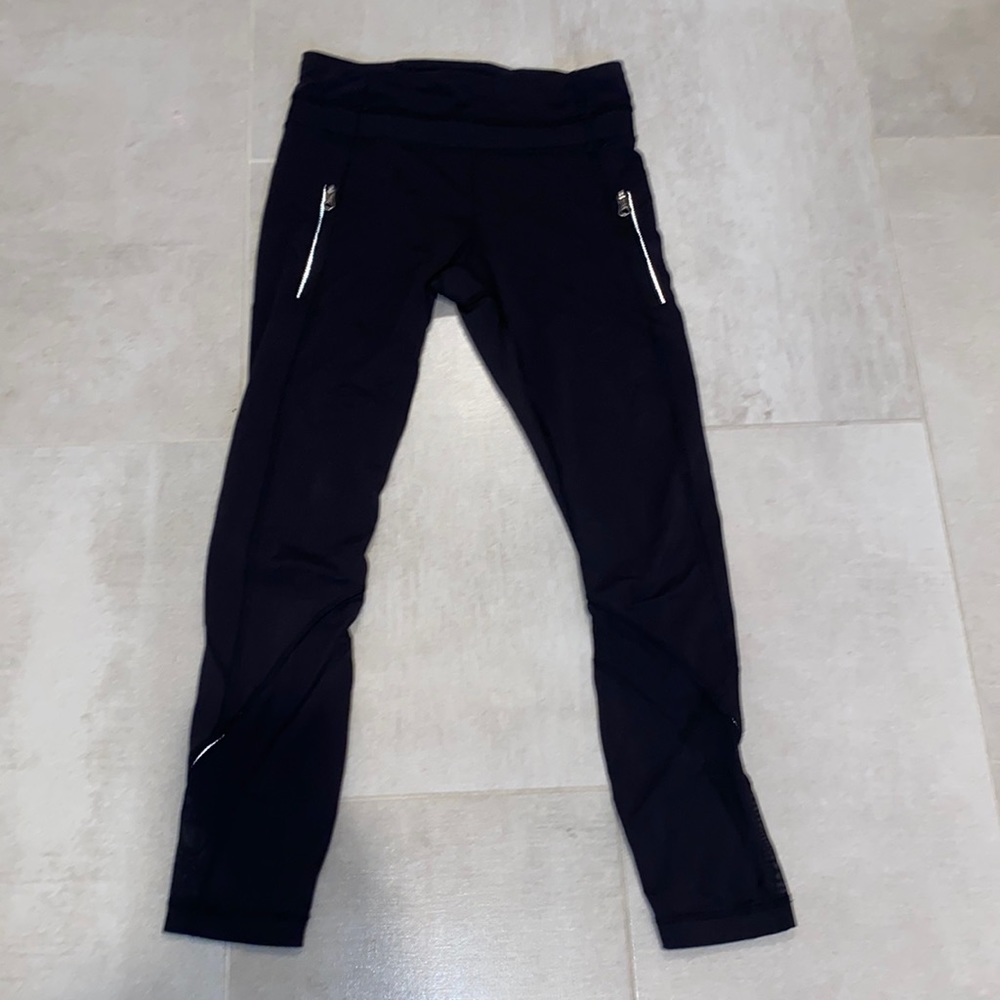Lulu lemon black leggings ankle length sz  4